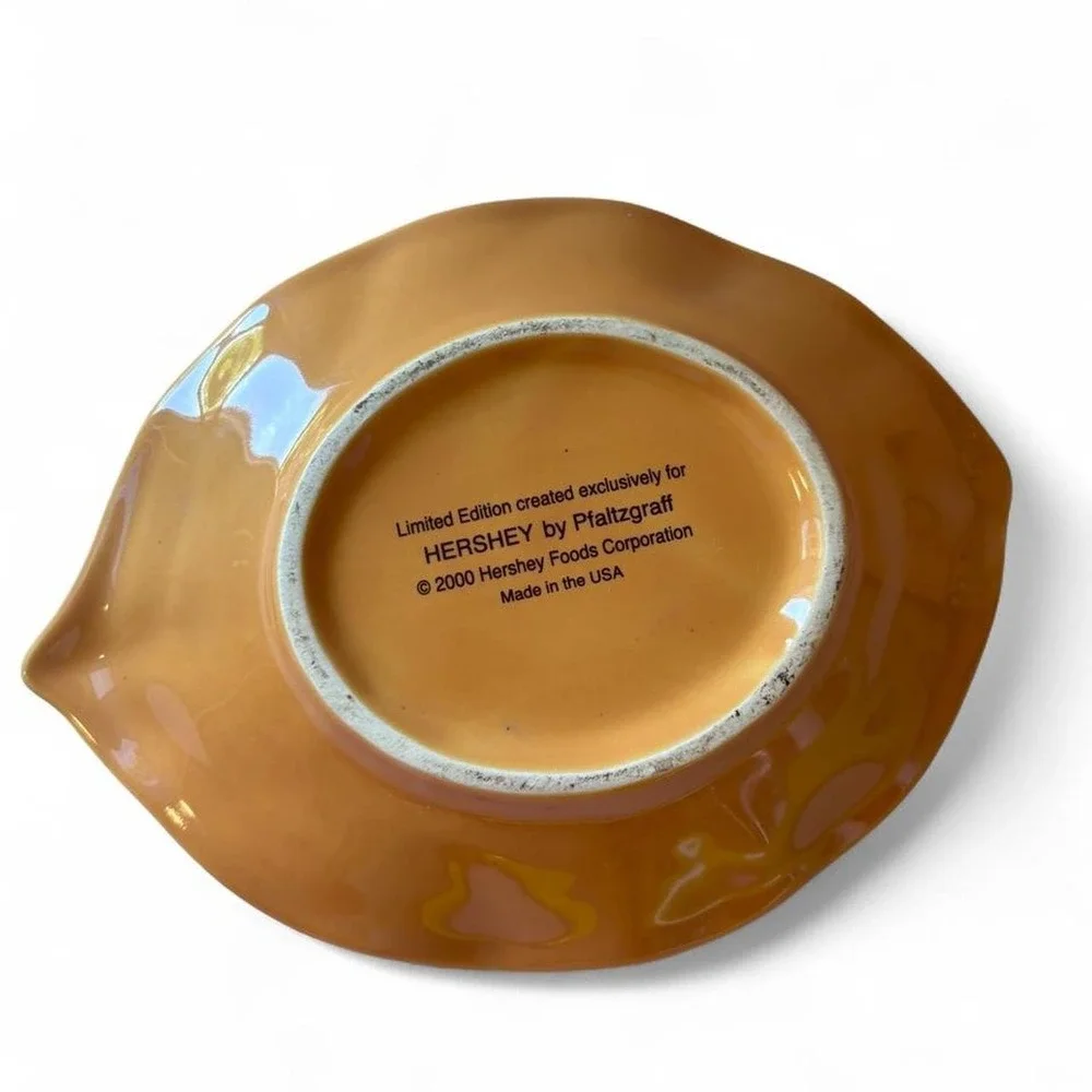 Vintage 2000 Pfaltzgraff Hershey's Leaf Candy Dish Yellow Glazed Ceramic